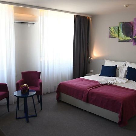 Hotel Kragujevac Bagian luar foto