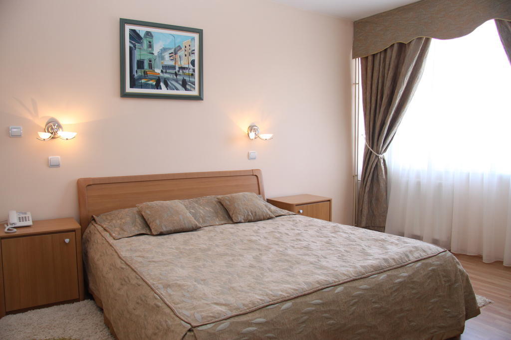 Hotel Kragujevac Bagian luar foto