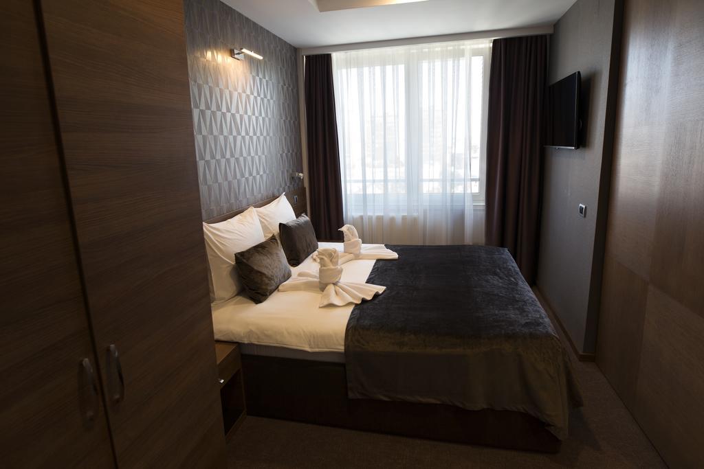 Hotel Kragujevac Bagian luar foto