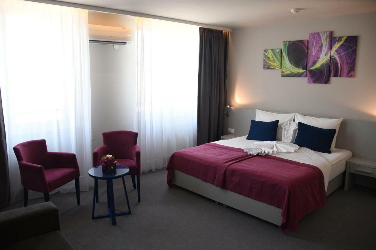 Hotel Kragujevac Bagian luar foto